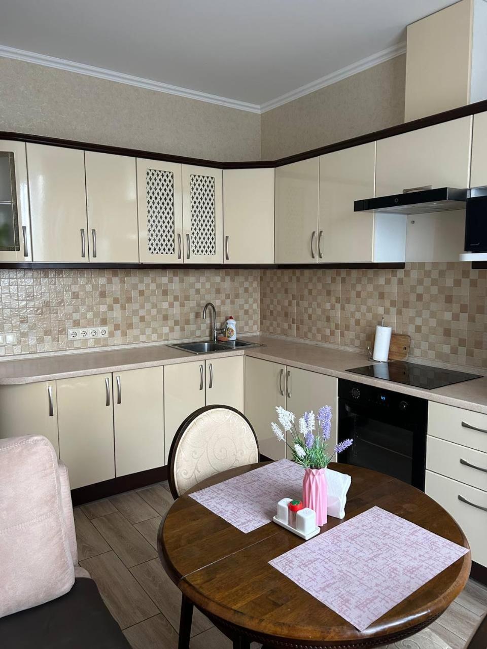 Apart Assistant On Smart Plaza Kiev Exterior foto